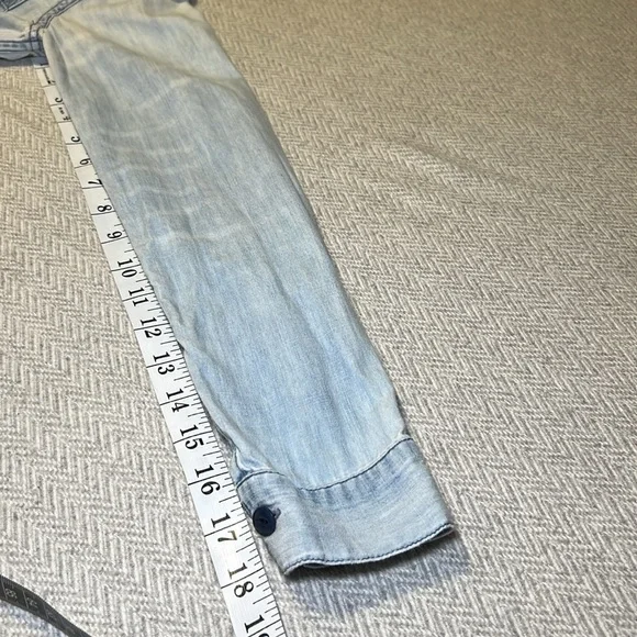 Madewell Chambray Shirt Wiith Heart Detail.  Size XXS. - Picture 5 of 11